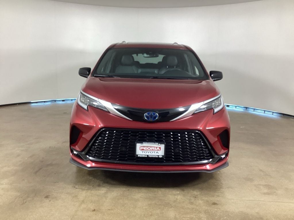 Used 2021 Toyota Sienna XSE Minivan/Van