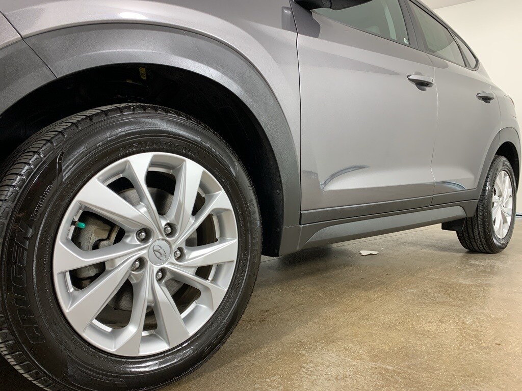 2020 Hyundai Tucson Value photo 2