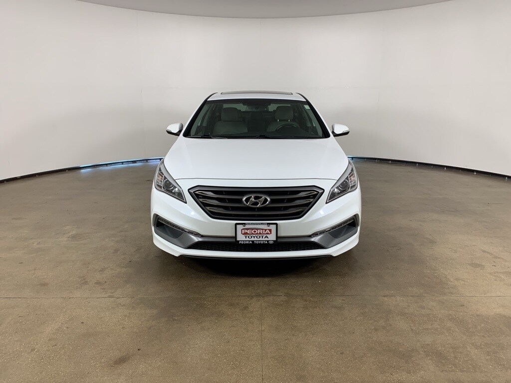 2017 Hyundai Sonata Limited photo 2