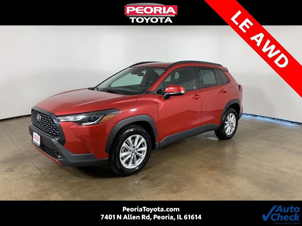 2022 Toyota Corolla Cross LE's photo