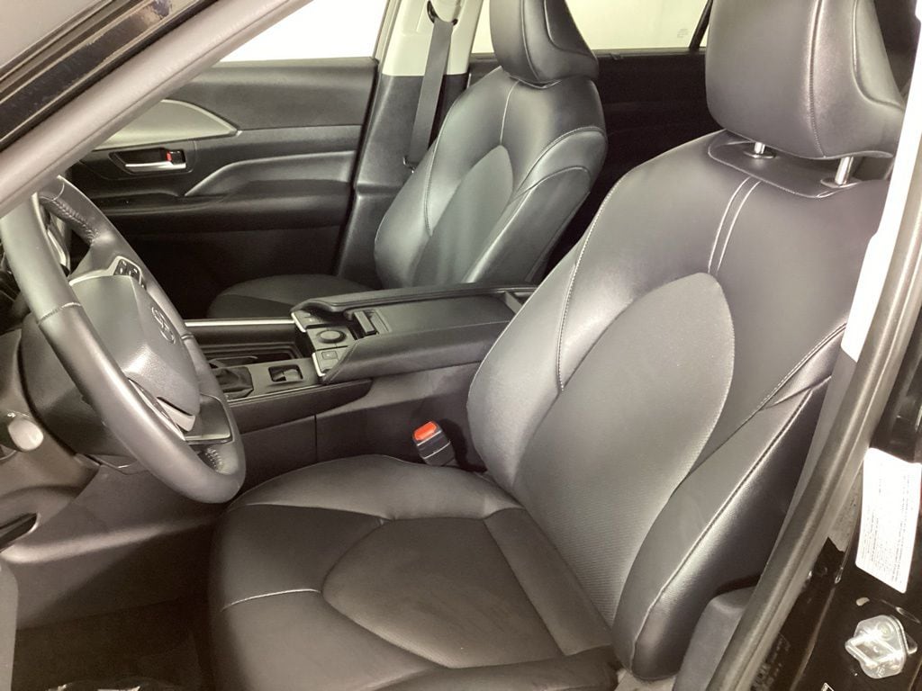 2025 Toyota Grand Highlander XLE - Photo 12