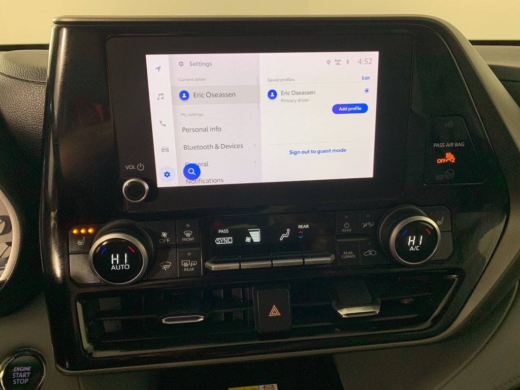 2023 Toyota Highlander XLE - Photo 25