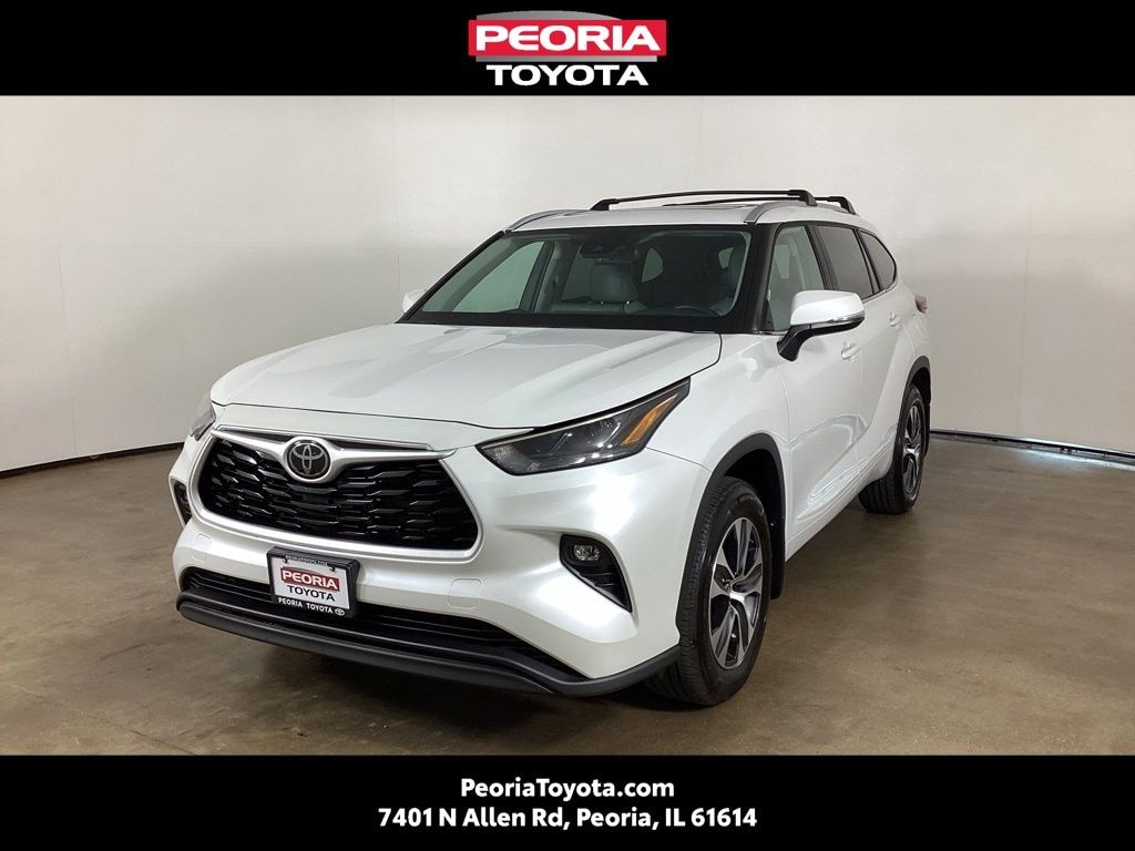 Used 2025 Toyota Highlander XLE SUV