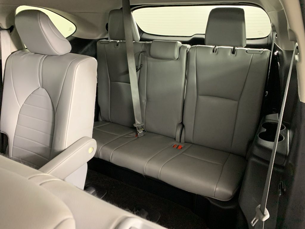 2023 Toyota Highlander XLE - Photo 35