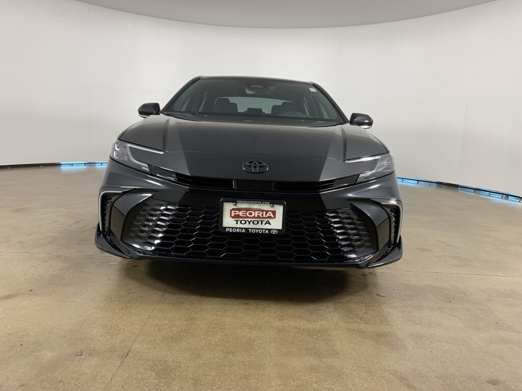 2025 Toyota Camry XSE Hybrid photo 2