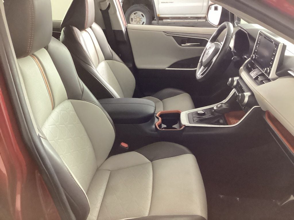 2020 Toyota RAV4 Adventure - Photo 18