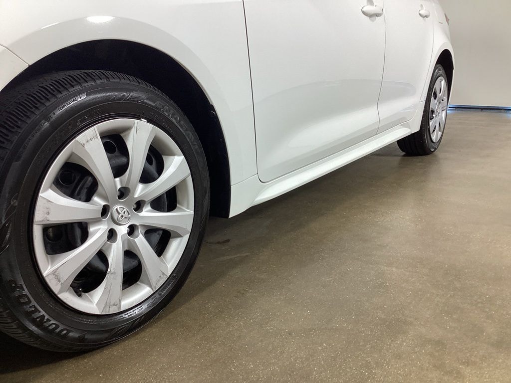 Used 2025 Toyota Corolla Hybrid LE Sedan