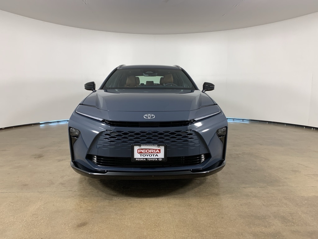 Used 2025 Toyota Crown Signia XLE SUV