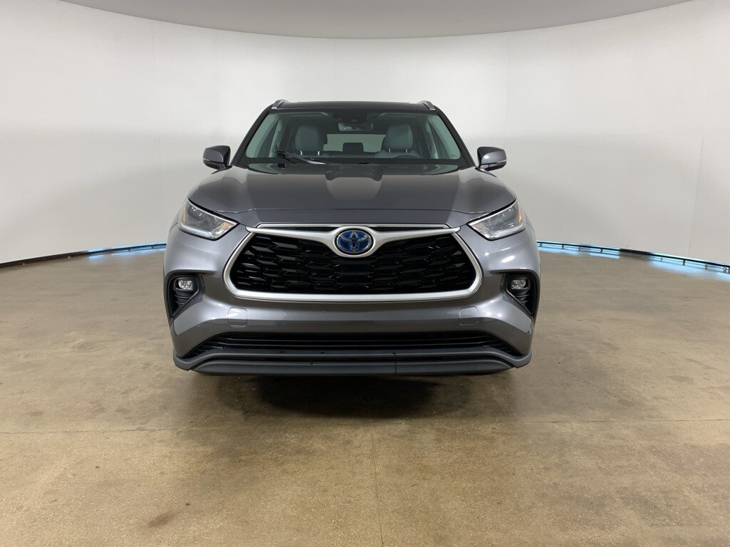 2021 Toyota Highlander Hybrid XLE photo 3