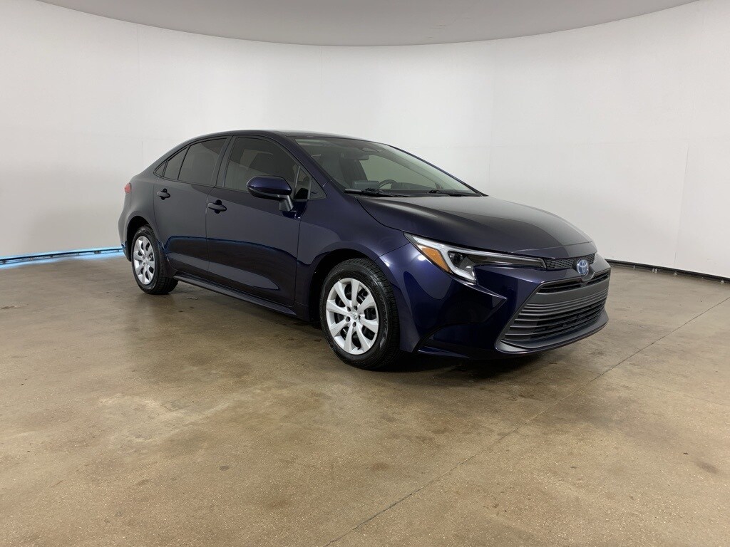 2023 Toyota Corolla Hybrid LE photo 4