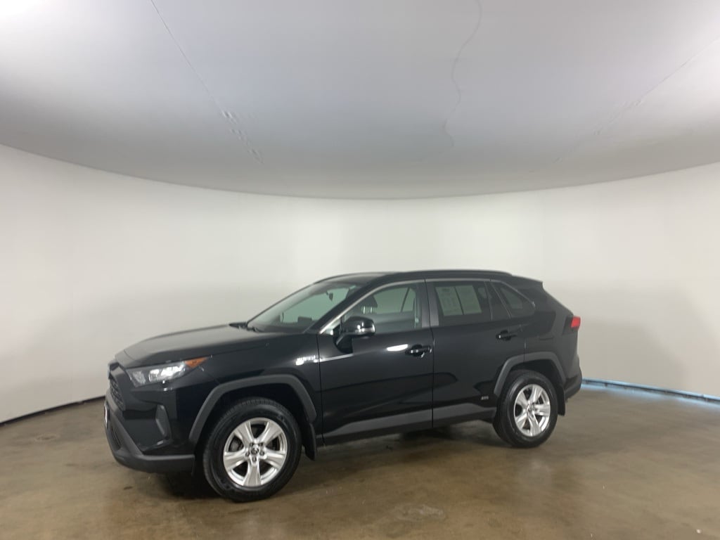 Used 2021 Toyota RAV4 LE with VIN 4T3MWRFV6MU039331 for sale in Peoria, IL