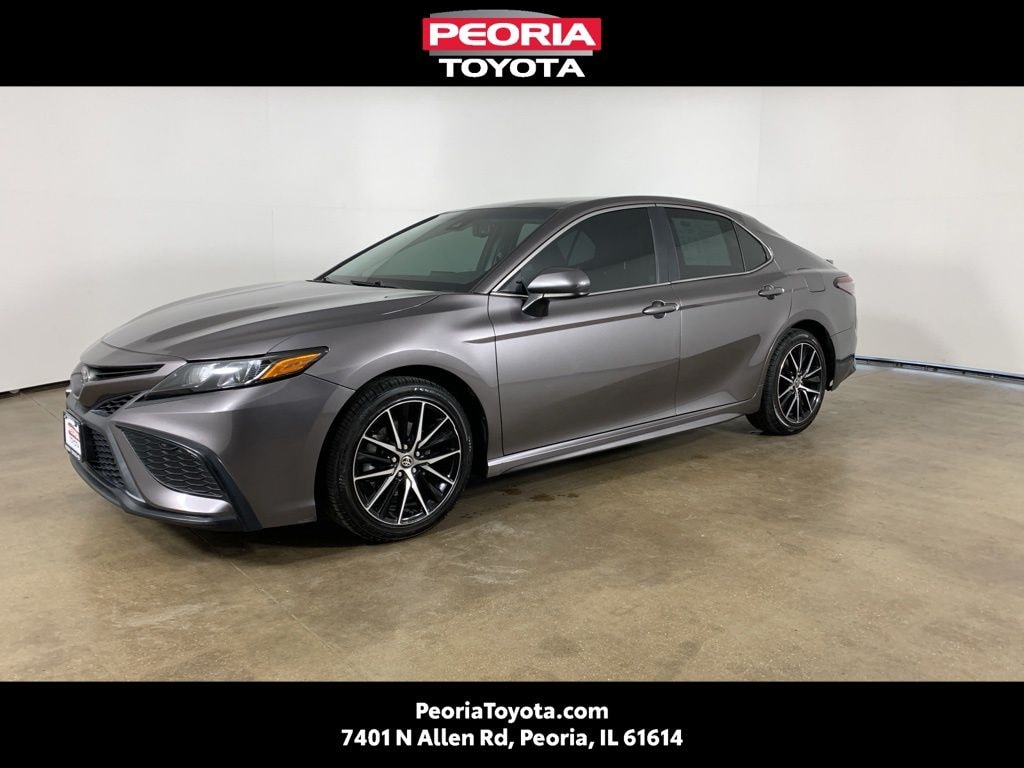 Used 2021 Toyota Camry SE Sedan