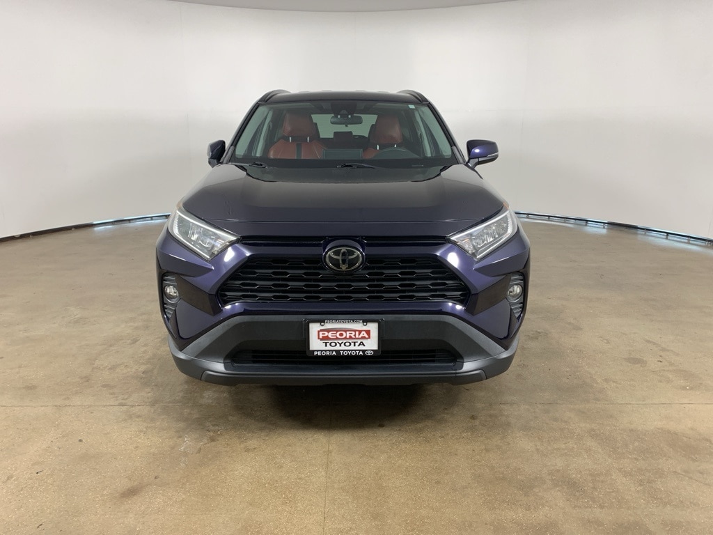Used 2020 Toyota RAV4 XLE with VIN 2T3P1RFV5LC081498 for sale in Peoria, IL