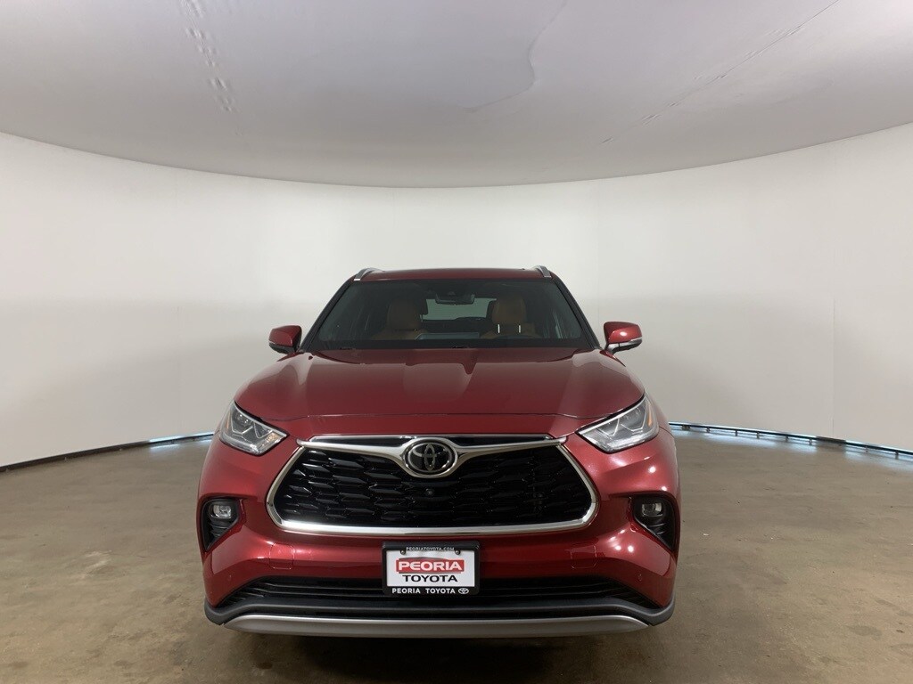 2022 Toyota Highlander Platinum photo 3