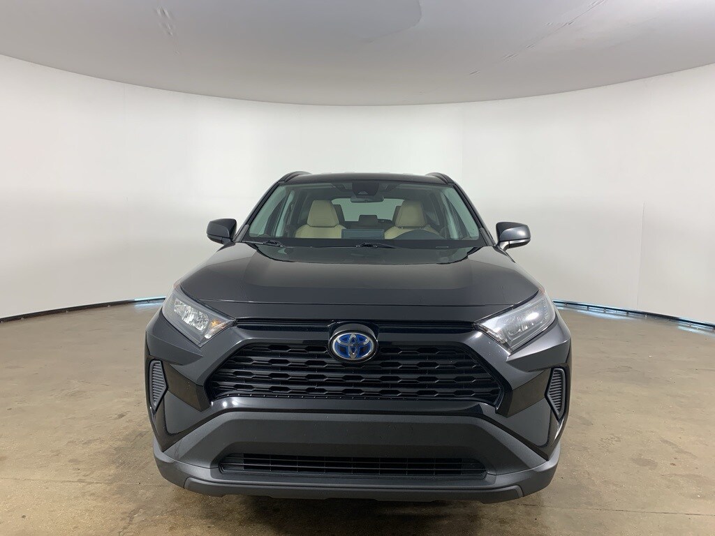 2022 Toyota RAV4 Hybrid LE photo 3