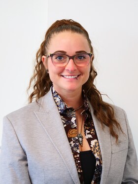 Staff member Victoria Lenz from ID_c88d3e6b6cc7