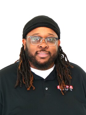 Staff member Larry Wright from ID_c4cab2