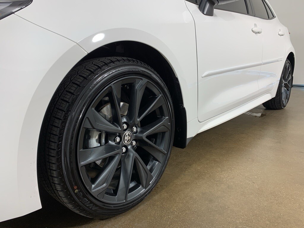 2025 Toyota Corolla XSE photo 2