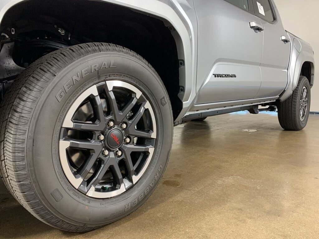 New 2025 Toyota Tacoma i-FORCE MAX TRD Sport 4X4 DOUBLE CAB HV