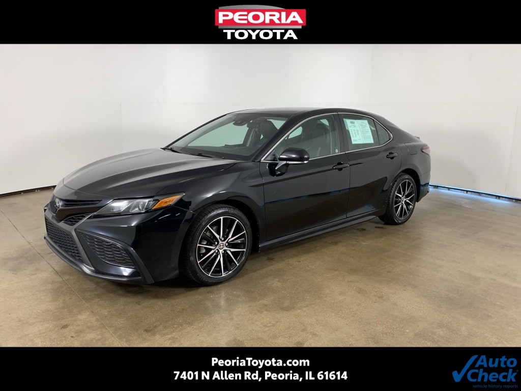 Used 2023 Toyota Camry SE Sedan