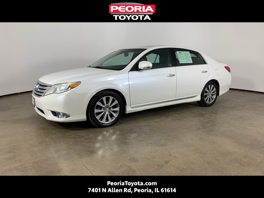 2012 Toyota Avalon Limited's photo
