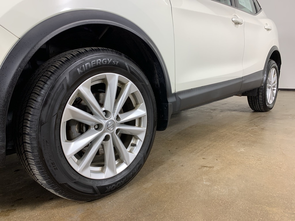 Used 2017 Nissan Rogue Sport SV SUV