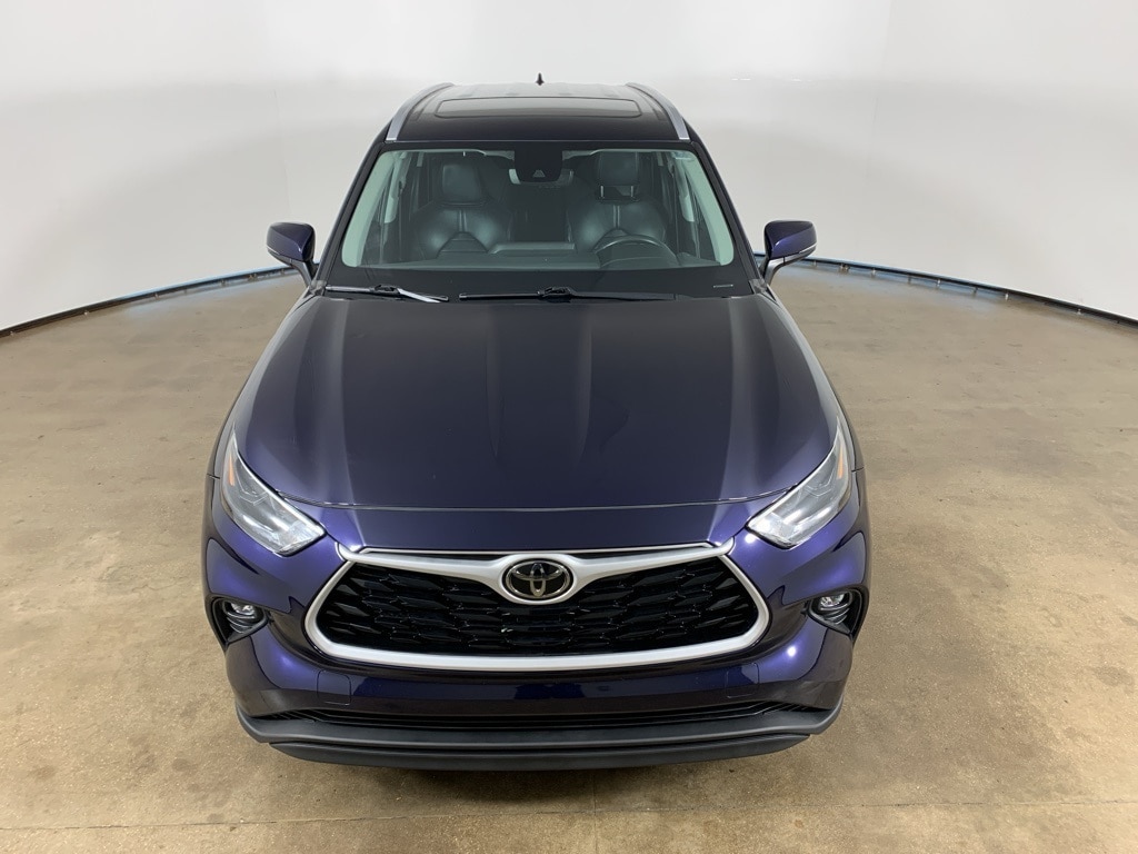 Used 2022 Toyota Highlander XLE SUV