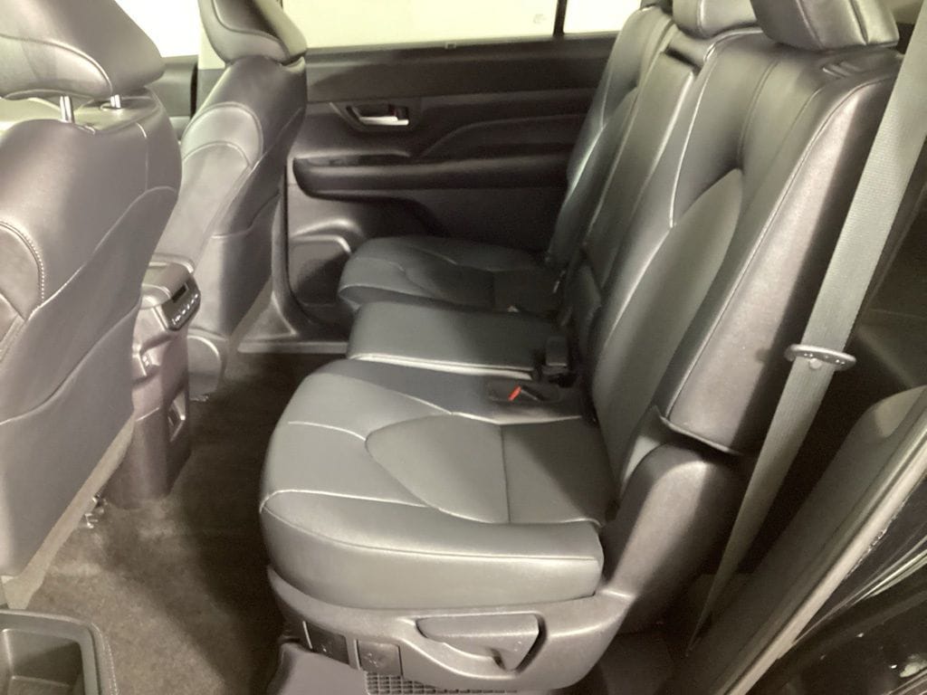 2025 Toyota Grand Highlander XLE - Photo 25