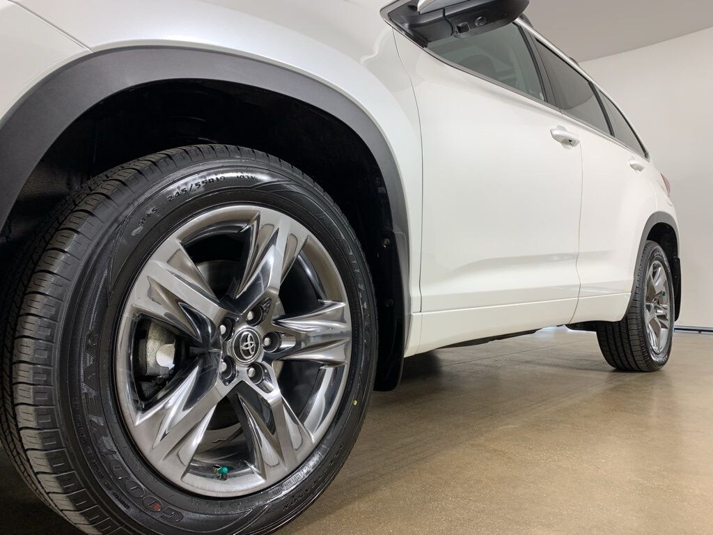 Used 2019 Toyota Highlander Hybrid Limited Platinum SUV