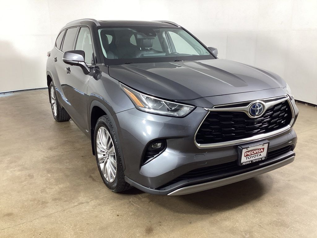 Used 2023 Toyota Highlander Hybrid Platinum SUV