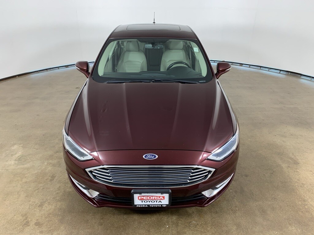 2017 Ford Fusion SE photo 3
