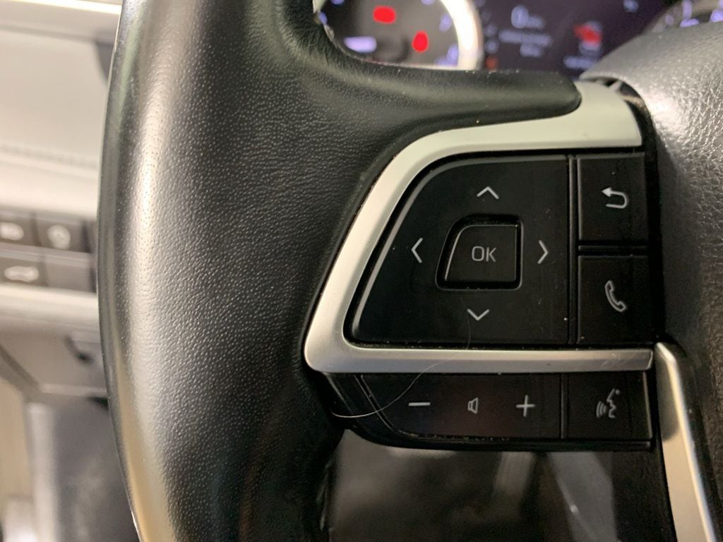 2023 Toyota Highlander XLE - Photo 21