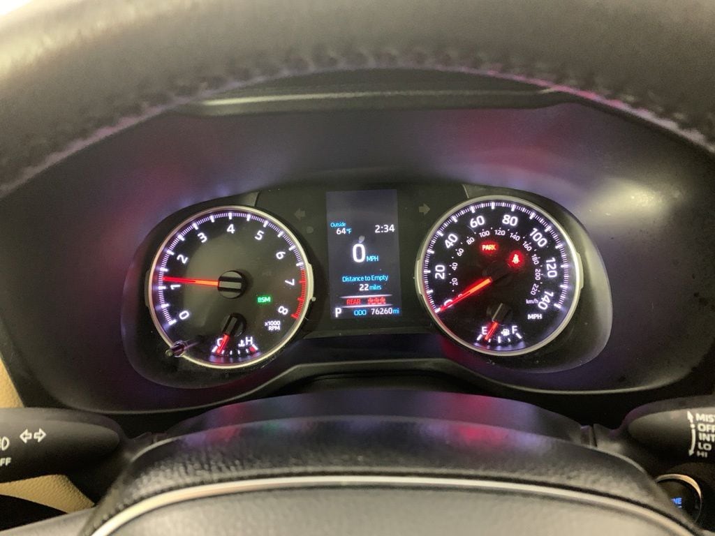 2020 Toyota RAV4 XLE Premium - Photo 18