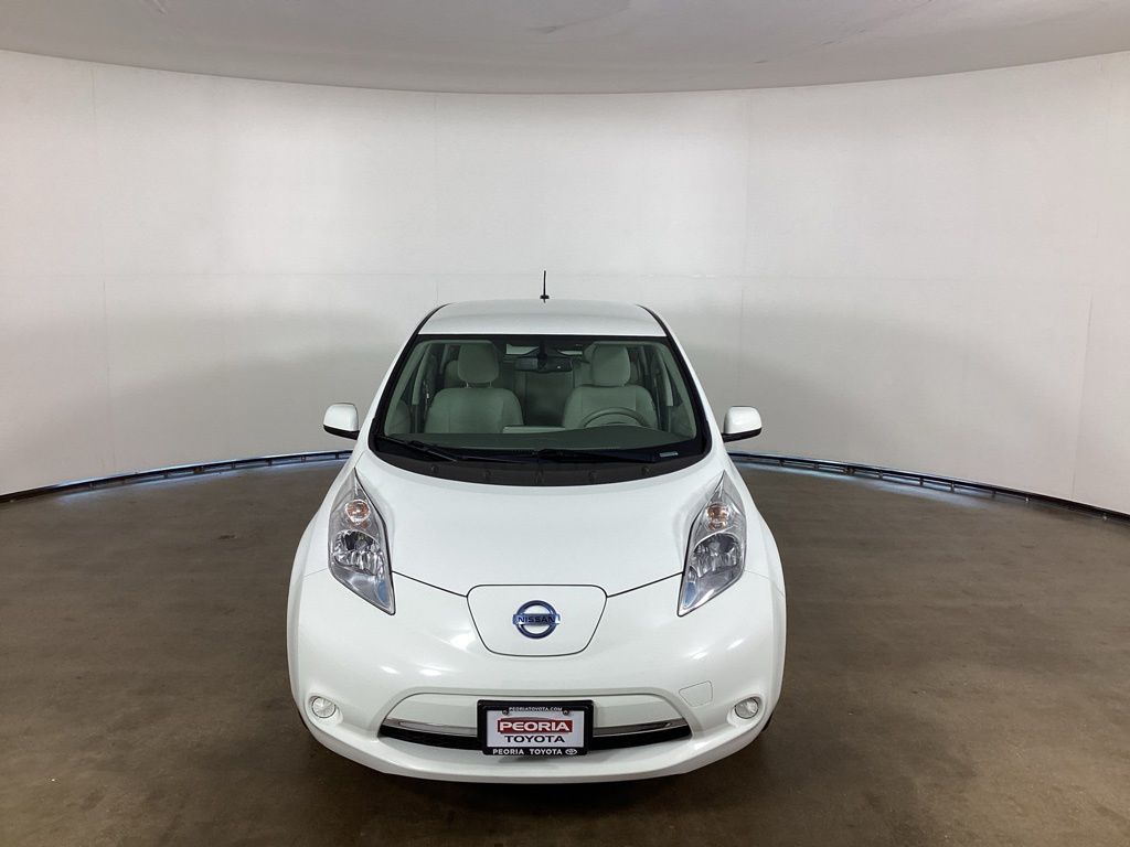 Used 2015 Nissan LEAF SV with VIN 1N4AZ0CP8FC319842 for sale in Peoria, IL