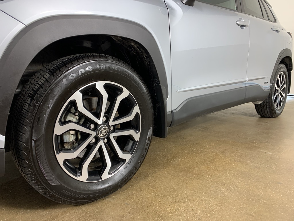 2023 Toyota Corolla Hybrid SE photo 2