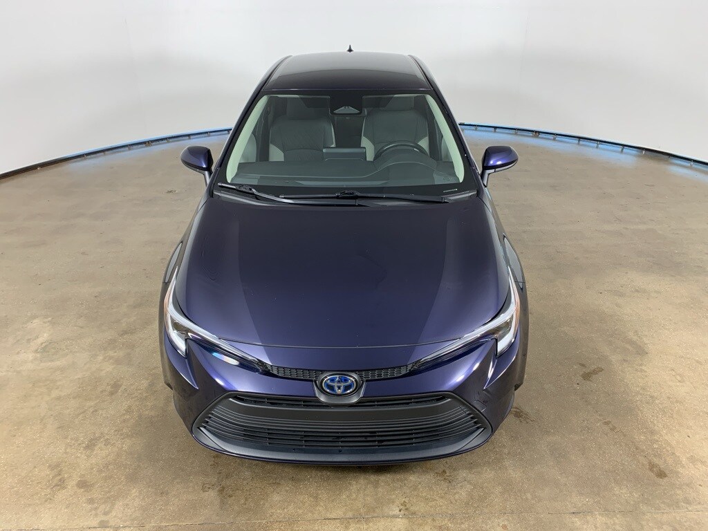 2023 Toyota Corolla Hybrid LE photo 3