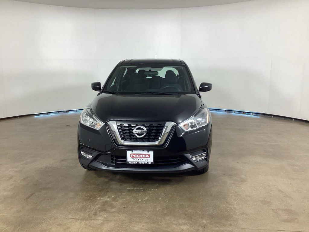 Used 2018 Nissan Kicks SV with VIN 3N1CP5CU8JL536691 for sale in Peoria, IL