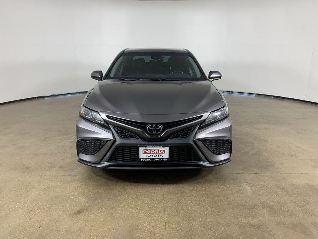 Used 2021 Toyota Camry SE Sedan