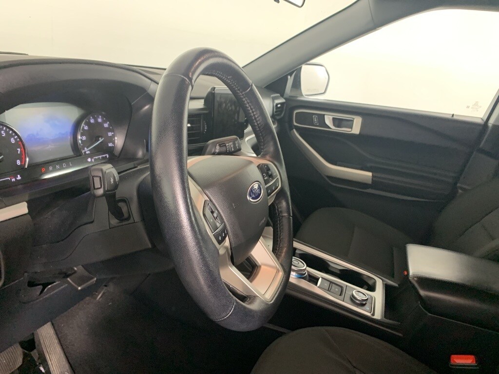 2022 Ford Explorer XLT photo 3