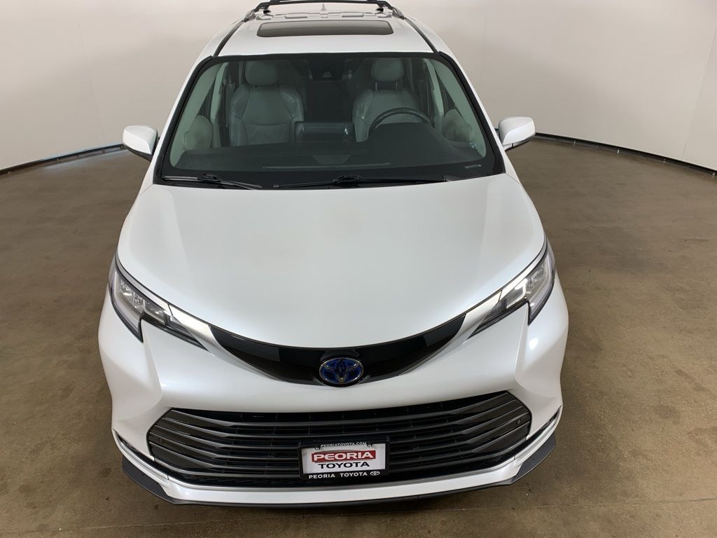 Used 2023 Toyota Sienna Limited Minivan/Van