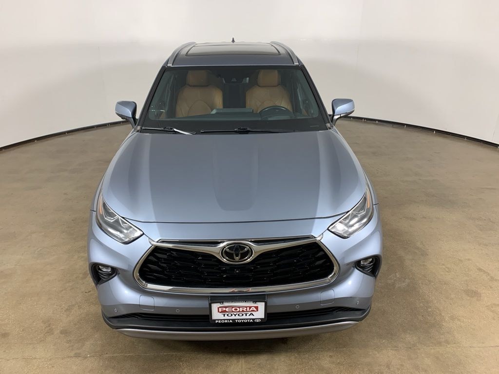 Used 2024 Toyota Highlander Platinum SUV