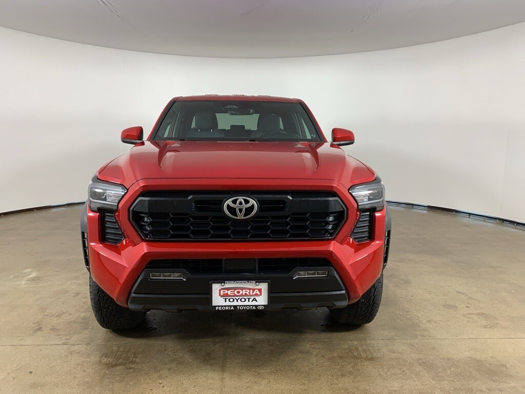 2024 Toyota Tacoma TRD Off-Road photo 2