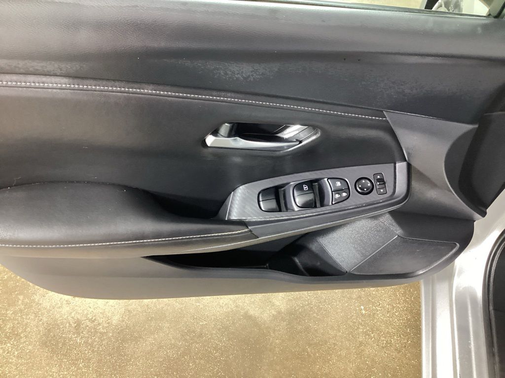 2023 Nissan Sentra SV - Photo 13