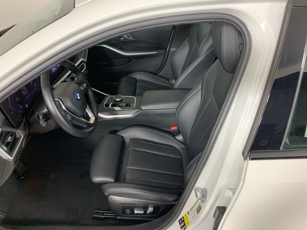 2023 BMW 3 Series 330i - Photo 30