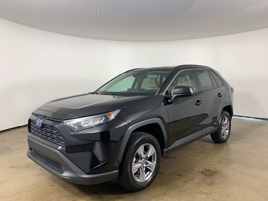 2022 Toyota RAV4 Hybrid LE photo 2