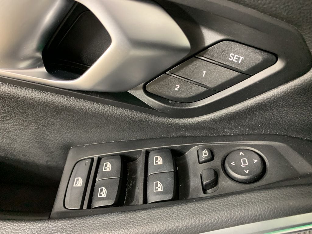 2023 BMW 3 Series 330i - Photo 17
