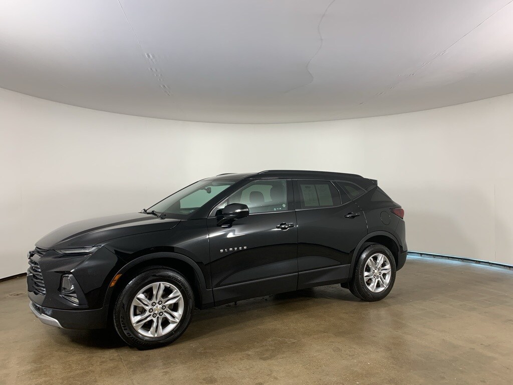 2020 Chevrolet Blazer 1LT photo 2