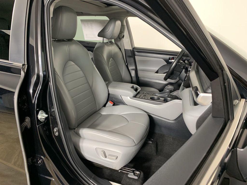 2023 Toyota Highlander XLE - Photo 42