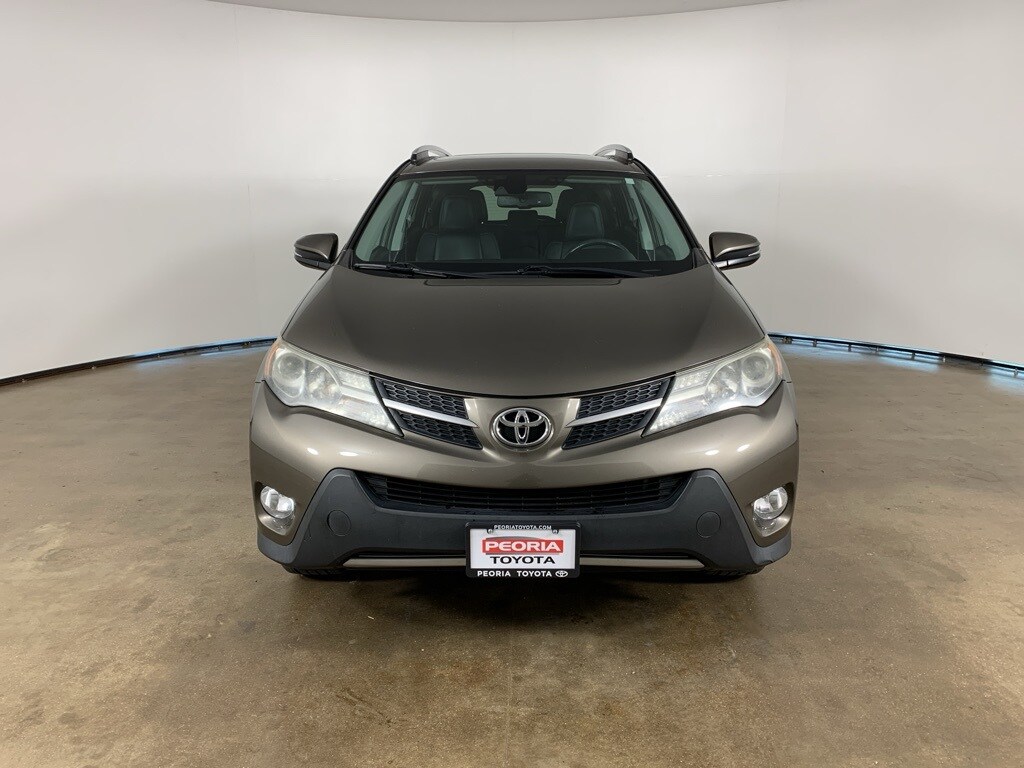 2015 Toyota RAV4 Limited photo 2