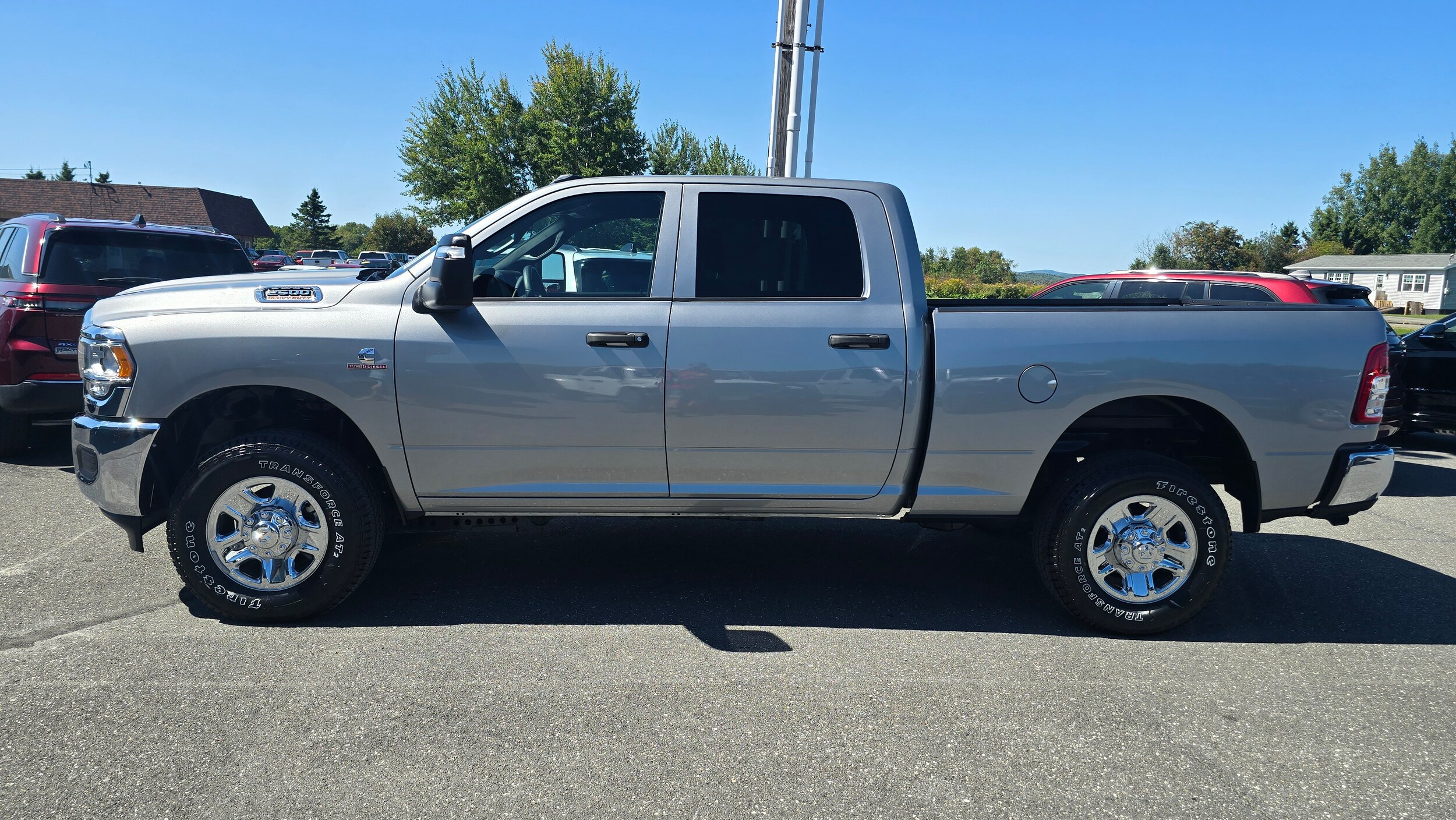 2024 Ram 2500 Tradesman photo 2